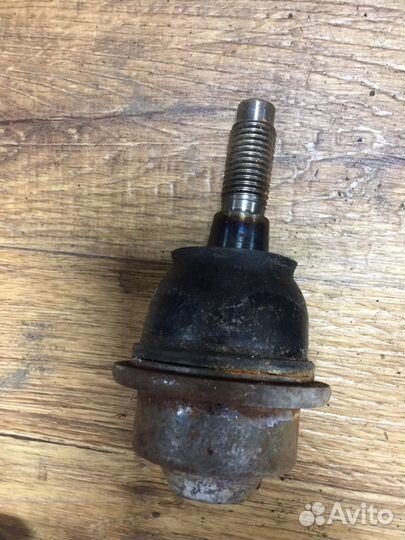 Нижняя шаровая опора Chevrolet Tahoe