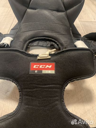 Вратарский нагрудник yth ccm