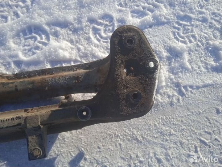 Балка передняя поперечная передняя Chery Amulet