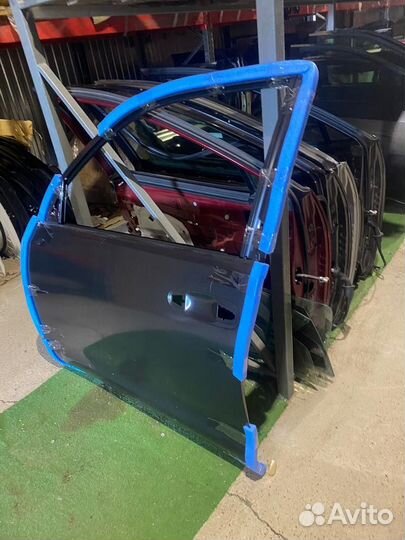 Дверь водительская на Toyota Land Cruiser Prado 15