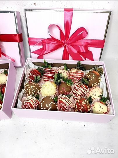 Клубника в шоколаде. Набор в подарочной коробке