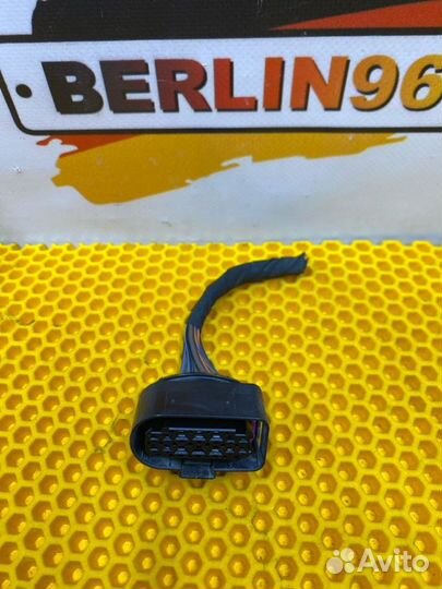 Разъем фишка фары Volkswagen Tiguan CCZ 2012