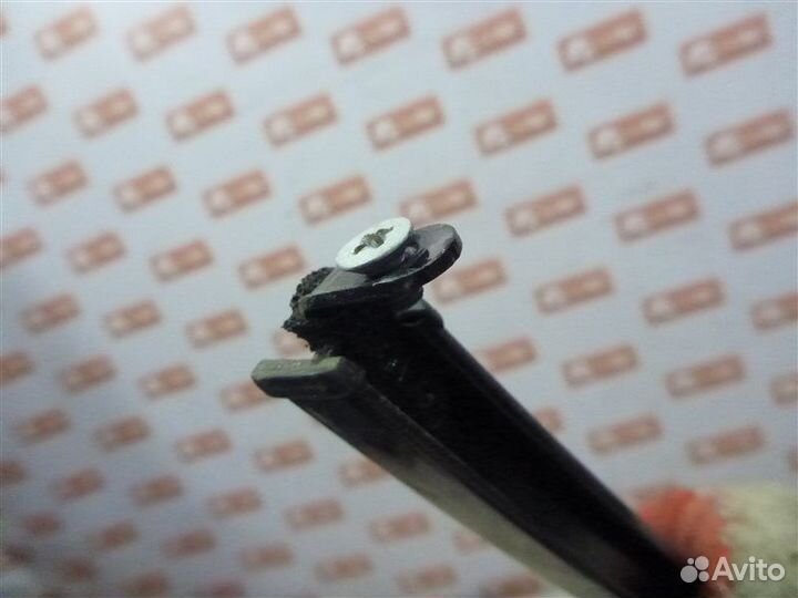 Направляющая стекла задняя левая Lexus Rx400H