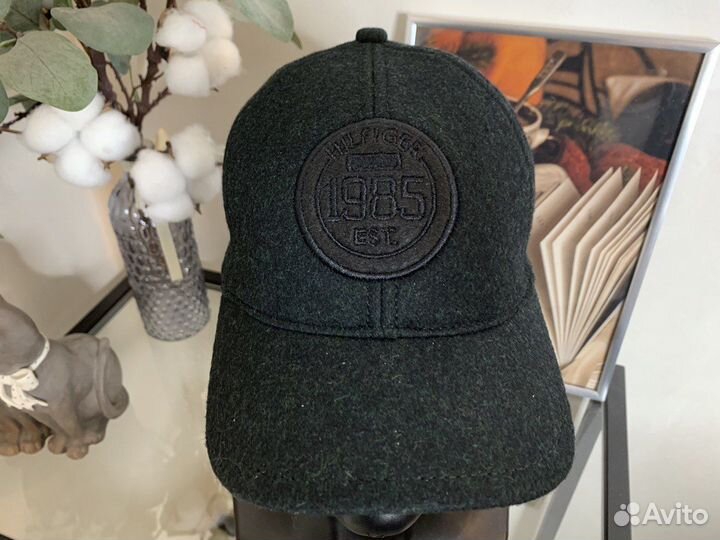 Бейсболка Hilfiger утеплённая