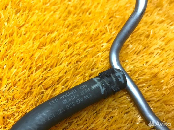 Патрубок системы охлаждения Volkswagen Passat Cc