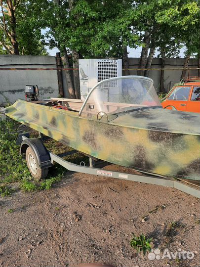 Продам казанку м (метла ) с булями и мотор сузуки