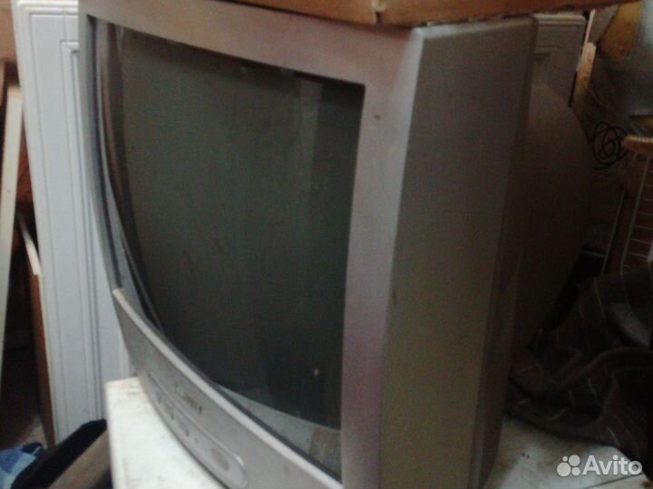 Телевизор б/у