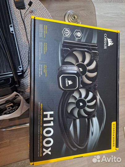 Водяное охлаждение Corsair h100x