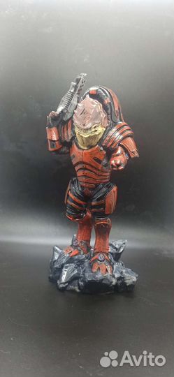Фигурка кроган mass effect