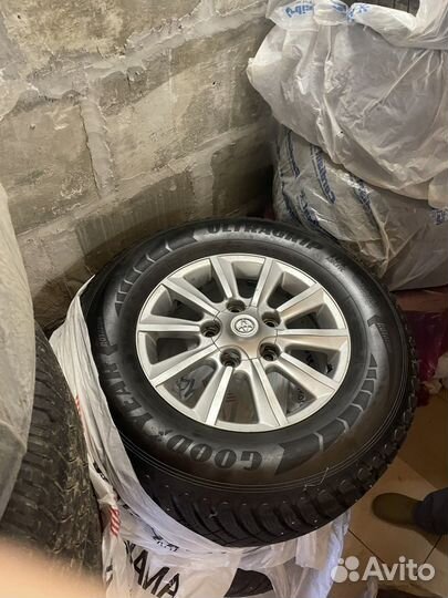 Колеса Toyota land cruiser 200 285/65/17