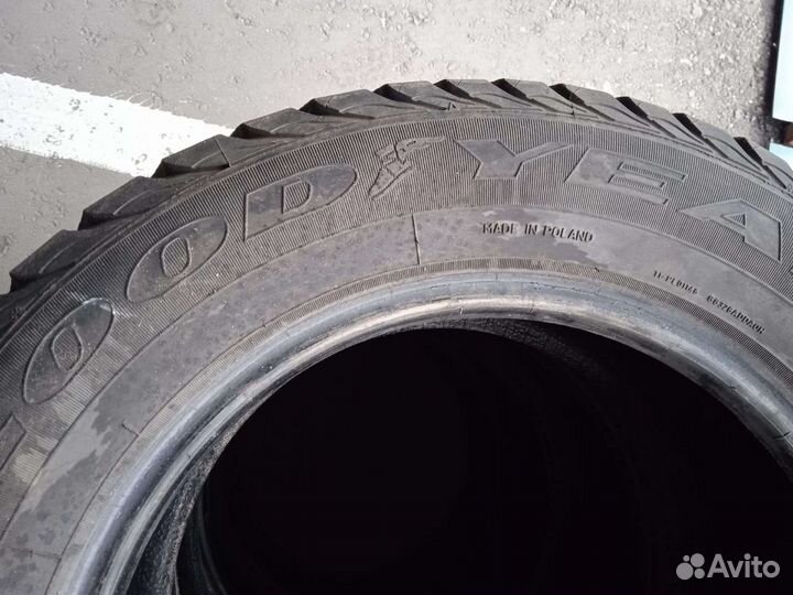 Goodyear UltraGrip 205/65 R15