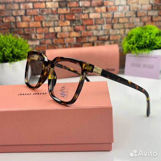 Солнцезащитные очки