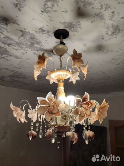 Люстра 4 плафона