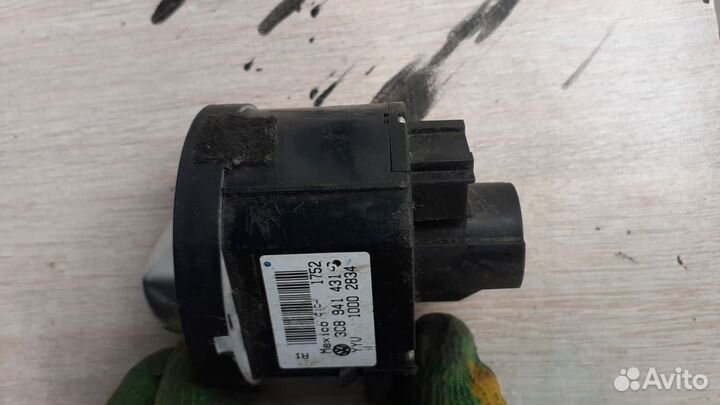 Переключатель света фар Volkswagen Jetta VI