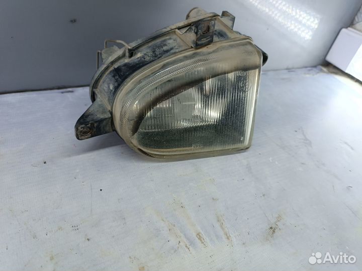 Фара противотуманная правая Volkswagen Sharan