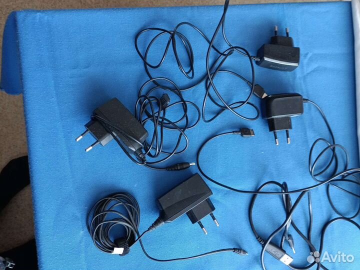 Зарядное устройство