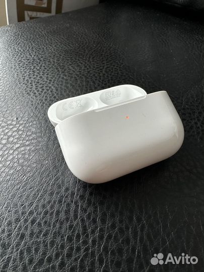 Кейс для AirPods Pro 1 поколения оригинал