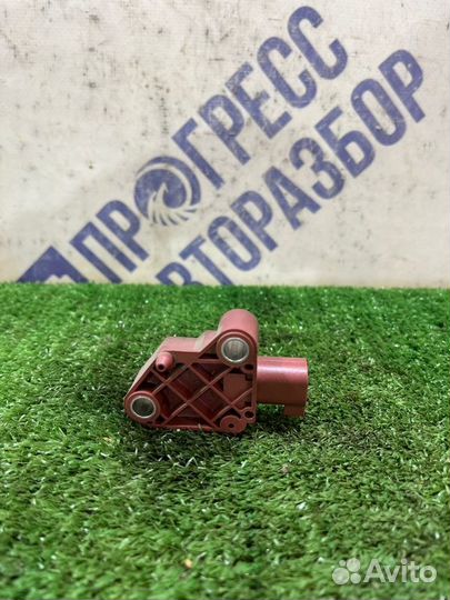 Датчик удара передний Volvo S40 седан 2.4 B5244S