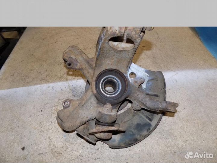 Кулак поворотный передний правый Octavia (A4 1U) 2