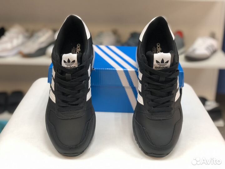 Кроссовки Adidas zx700