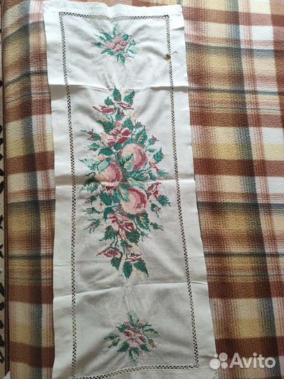 Салфетка старинная с вышивкой ручной работы