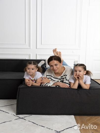 Диван со спальным местом 2700х1650 мм