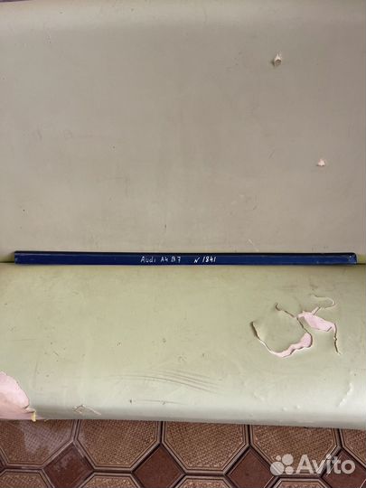 Audi A4 B7 Молдинг двери предняя правая
