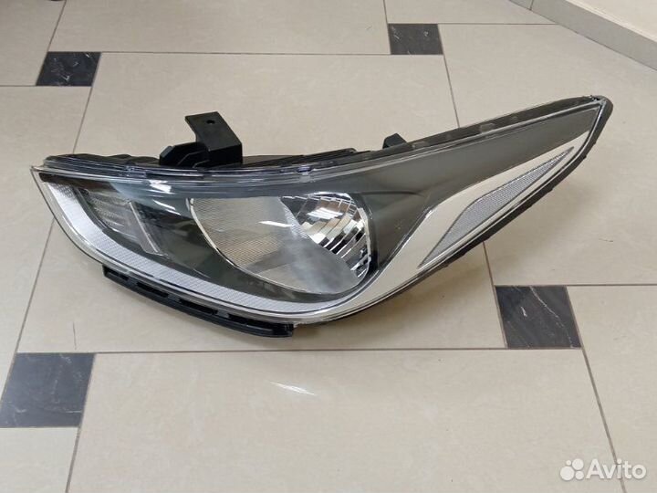 Фара левая Hyundai Solaris HCR 2017-2019