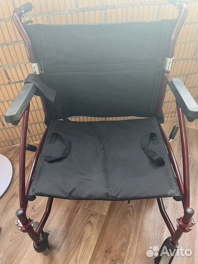 Коляска инвалидная