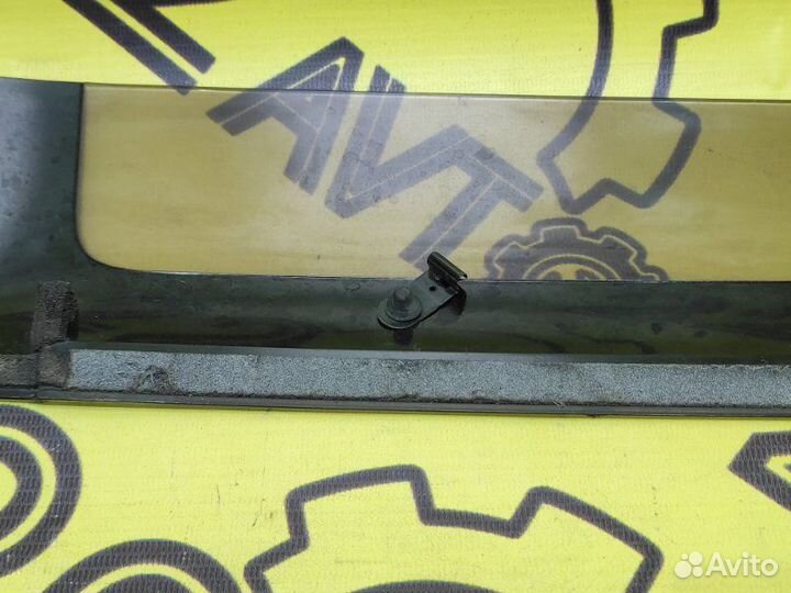 Ветровик задний левый Toyota Harrier GSU30 2grfe