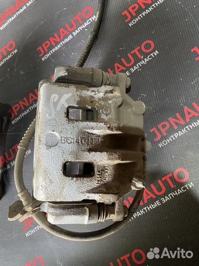 Ssangyong kyron суппорт тормозной передний правый