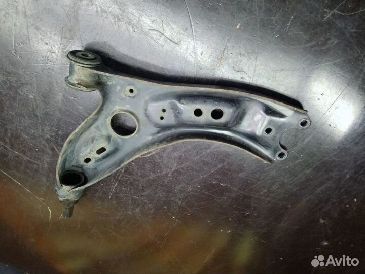 Рычаг передней подвески левый VAG 3806