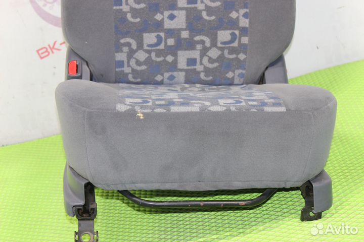 Сидение переднее левое Toyota Town Ace Noah SR50