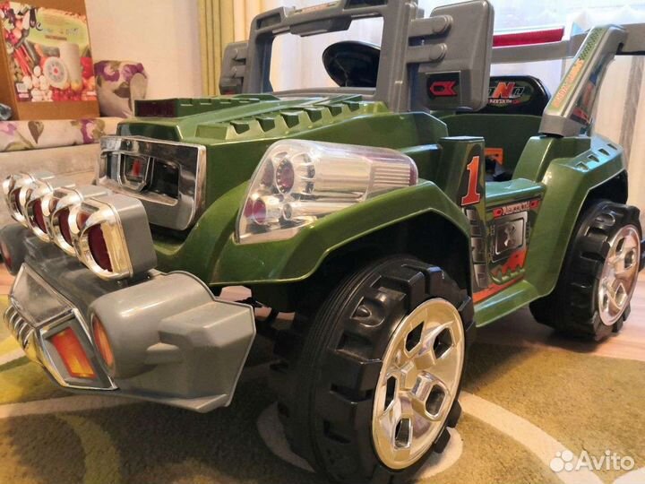 Детская машина электромобиль