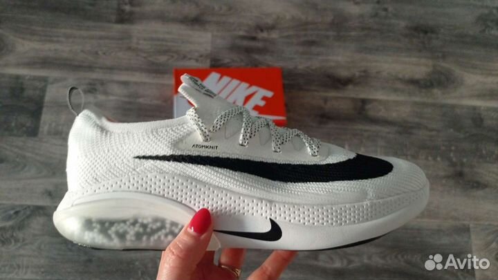 Кроссовки Nike