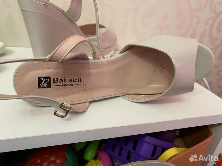 Босоножки женские 39-40 размер