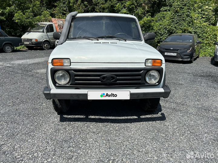 LADA 4x4 (Нива) 1.7 МТ, 2011, 210 000 км