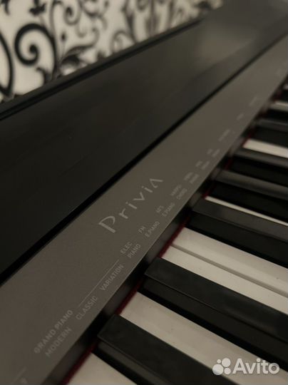 Цифровое фортепиано Casio Privia PX-130