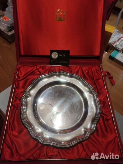 Блюдо серебрение BCR