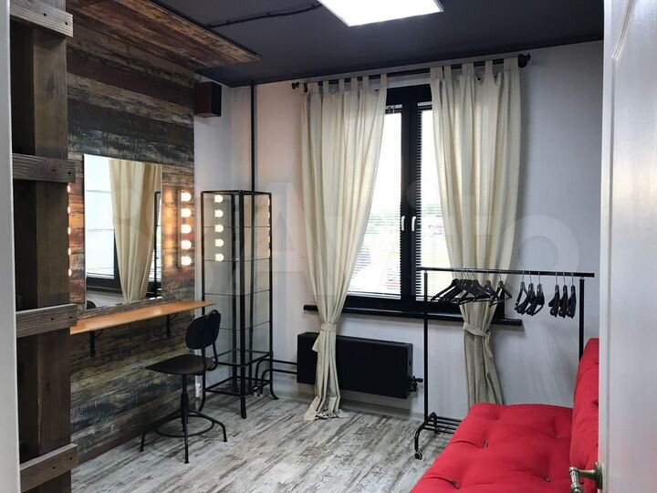 Помещение свободного назначения, 139.1 м²