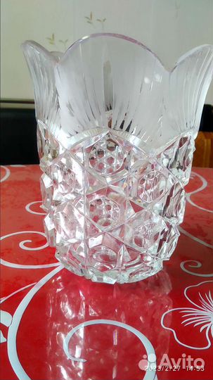 Ваза хрустальная