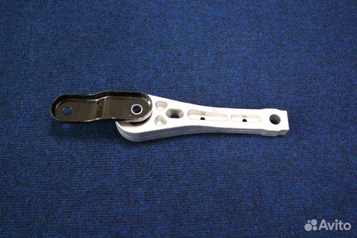 Опора двигателя Octavia A5 Superb II Yeti Golf