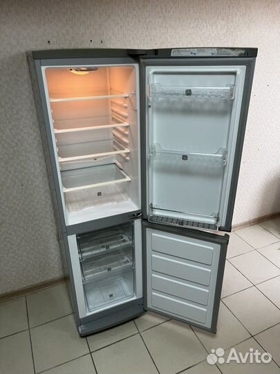 Холодильник samsung 155см