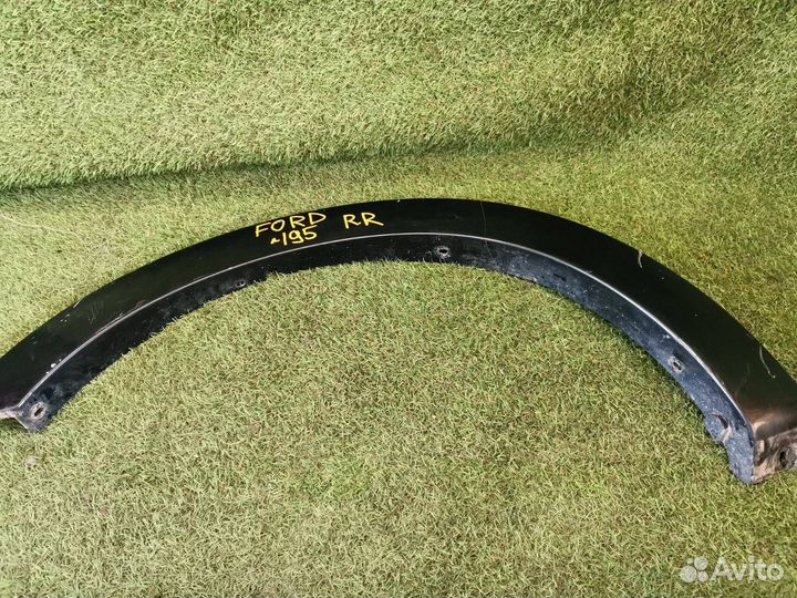 Накладка на крыло задняя правая Ford Explorer U251