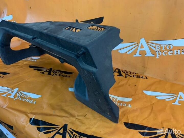 Держатель задней полки задний левый Ваз 2191