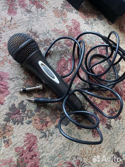 Микрофон вокальный динамический