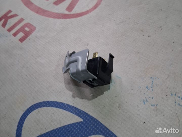 Реле поворотника Hyundai h1 Hyundai Grand Starex