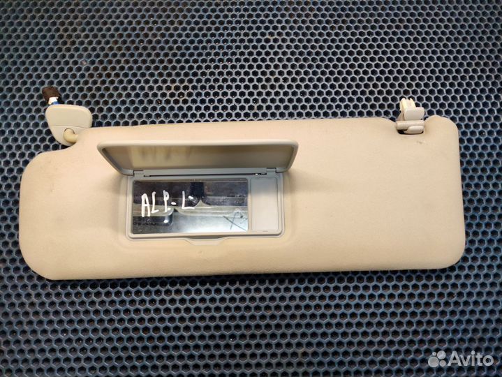 Козырёк солнцезащитный левый Toyota alphard 1