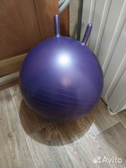 Гимнастический мяч фитбол