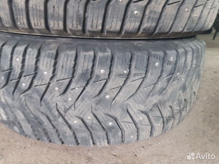 Kumho WinterCraft Ice WI31 215/60 R16 99T